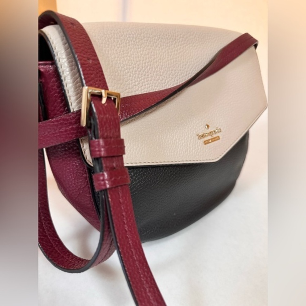 Kate Spade New York Spencer Court Lavinia Colorblock Crossbody Bag with COA